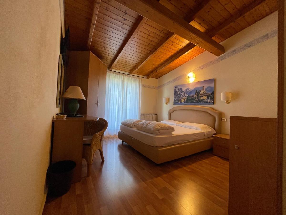 Hotel Rabay Brenzone sul Garda Luaran gambar