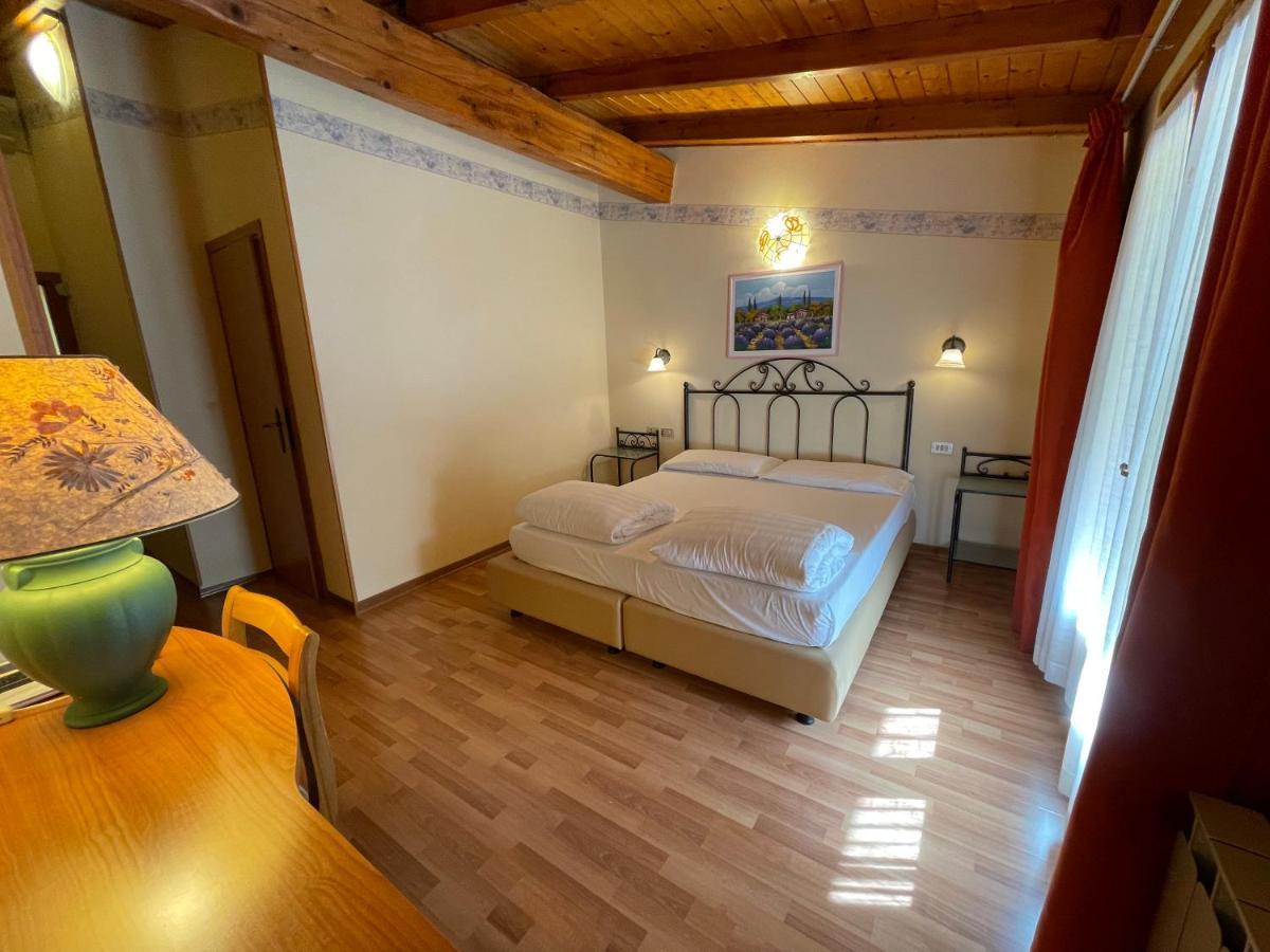 Hotel Rabay Brenzone sul Garda Luaran gambar