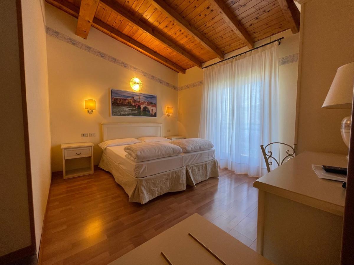 Hotel Rabay Brenzone sul Garda Luaran gambar