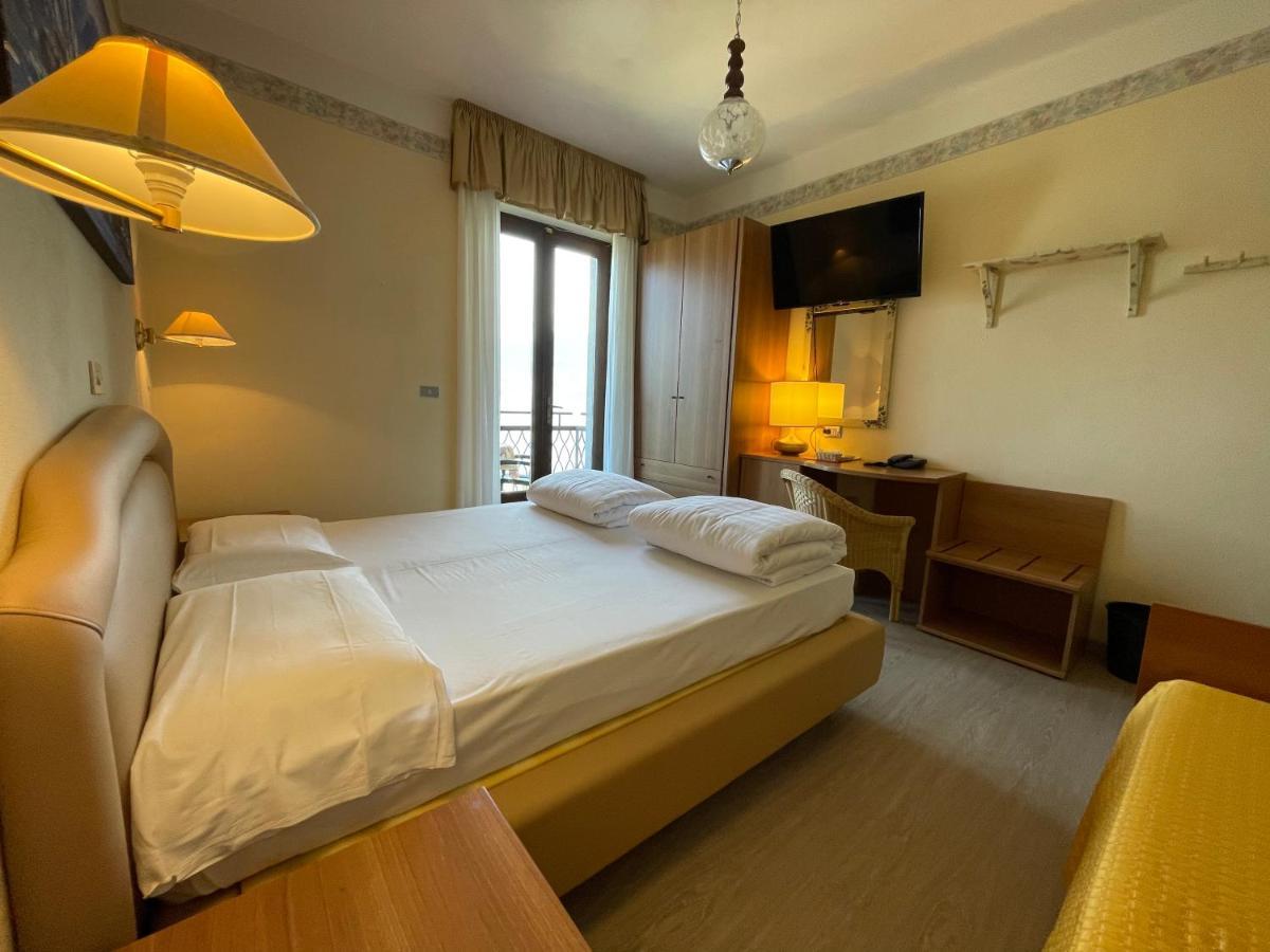 Hotel Rabay Brenzone sul Garda Luaran gambar